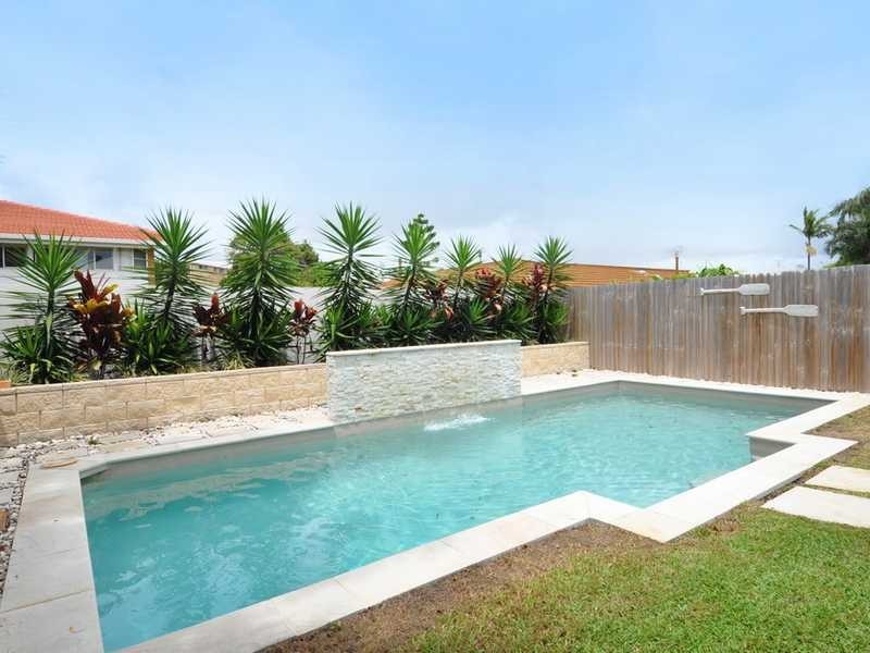 34 Twenty Fourth Avenue, Palm Beach QLD 4221