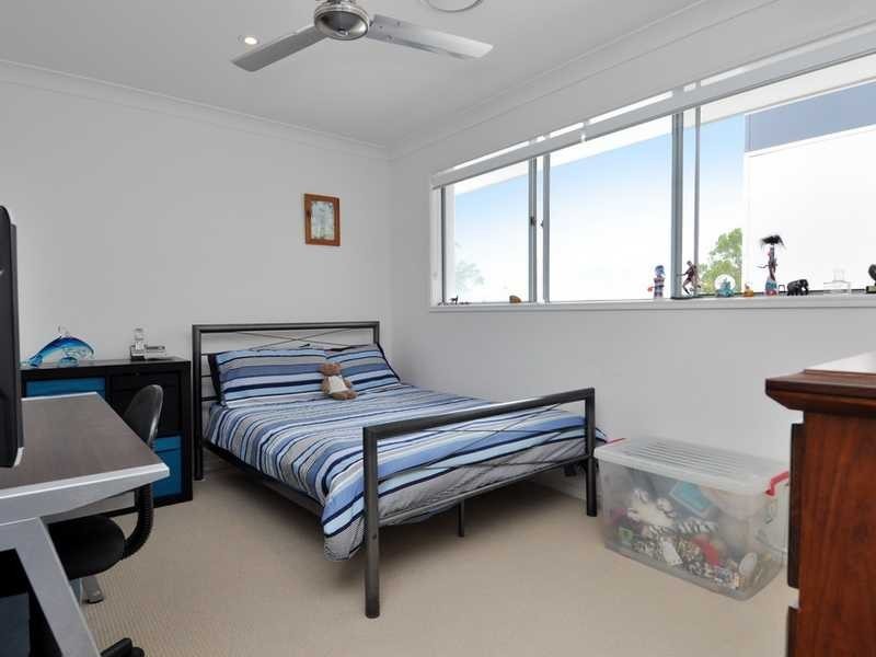 34 Twenty Fourth Avenue, Palm Beach QLD 4221