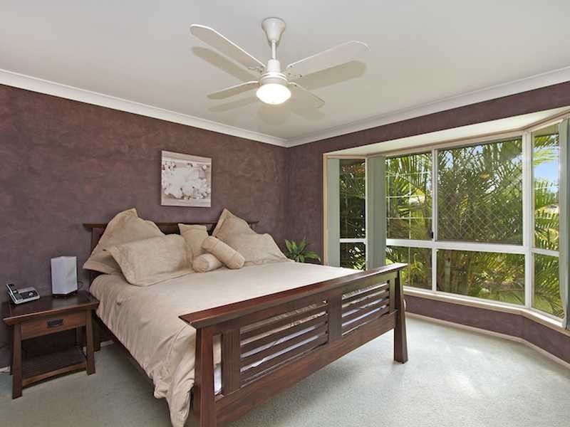 135 Bienvenue Drive, Currumbin Waters QLD 4223