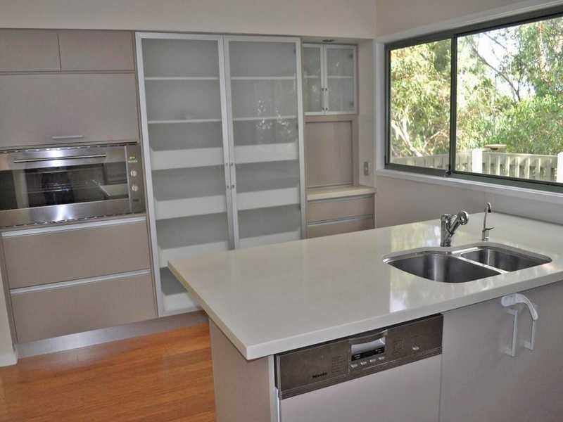 30 Domain Road, Currumbin QLD 4223