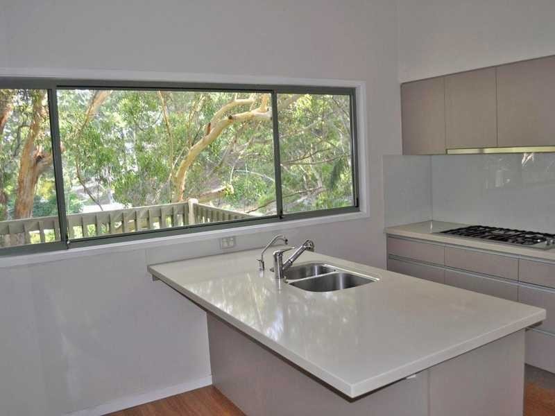 30 Domain Road, Currumbin QLD 4223
