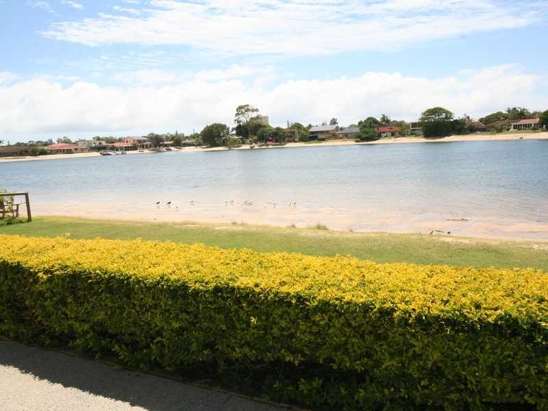174 Mallawa Drive, Palm Beach QLD 4221