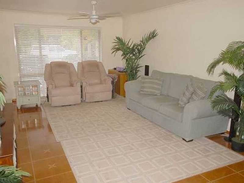 76/12 Landau Court, Miami QLD 4220