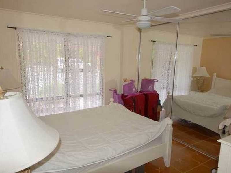 76/12 Landau Court, Miami QLD 4220