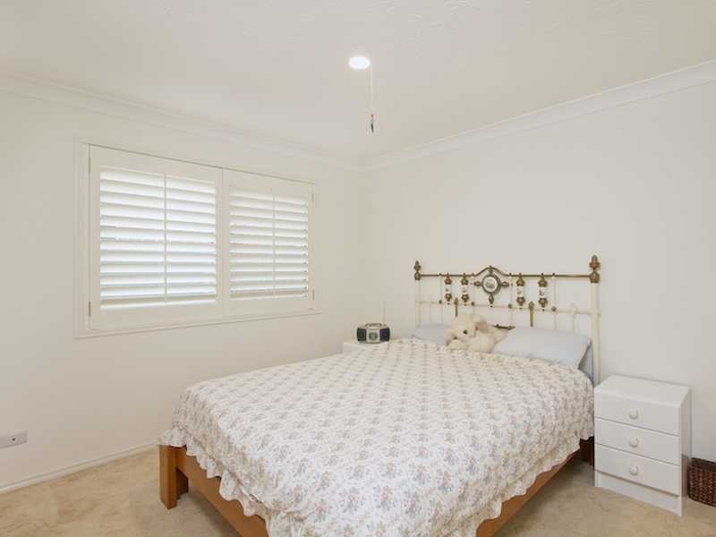 30 Acron Street, Elanora QLD 4221