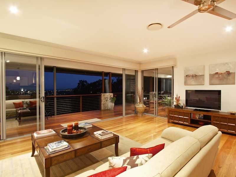 27 Raleigh Terrace, Currumbin Waters QLD 4223