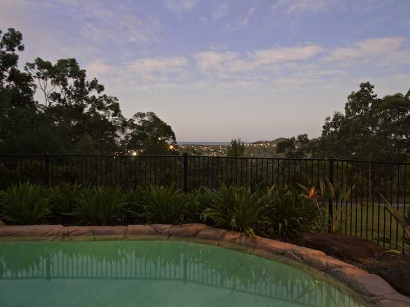 27 Raleigh Terrace, Currumbin Waters QLD 4223