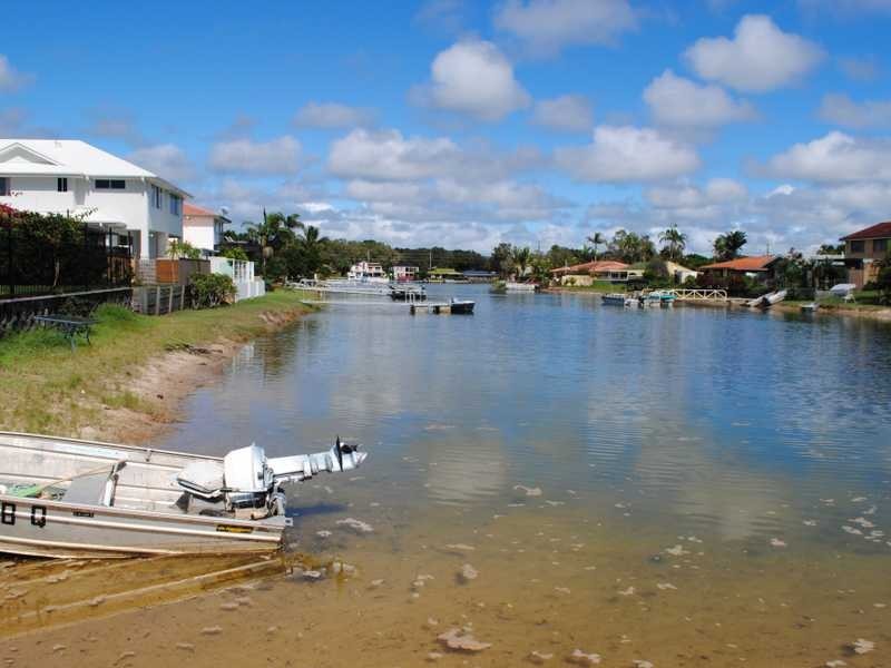 1/3 Barracuda Court, Palm Beach QLD 4221