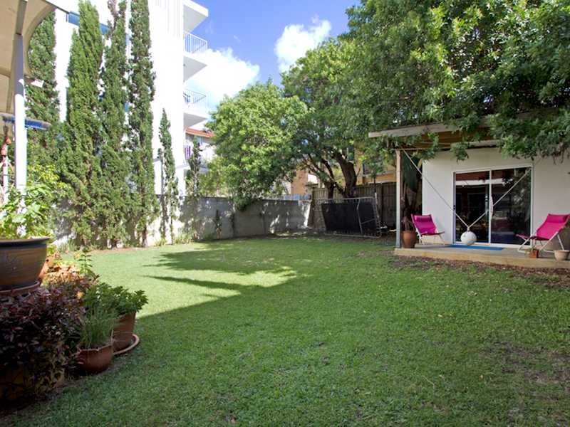 22 Jefferson Lane, Palm Beach QLD 4221