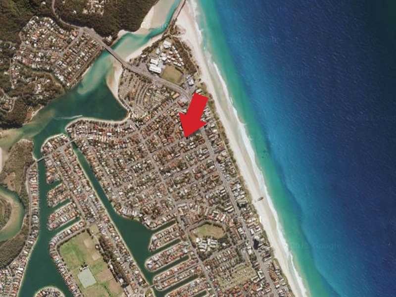 2/22 Twenty Seventh Avenue, Palm Beach QLD 4221