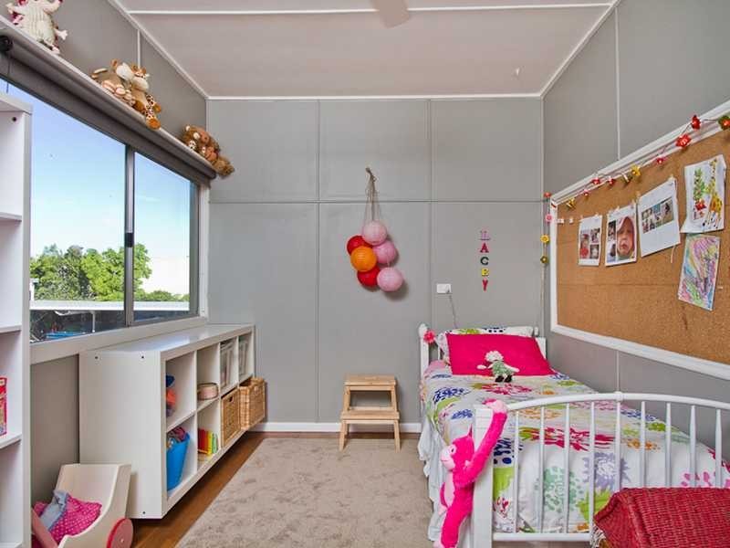 18 Currumbin Creek Road, Currumbin Waters QLD 4223
