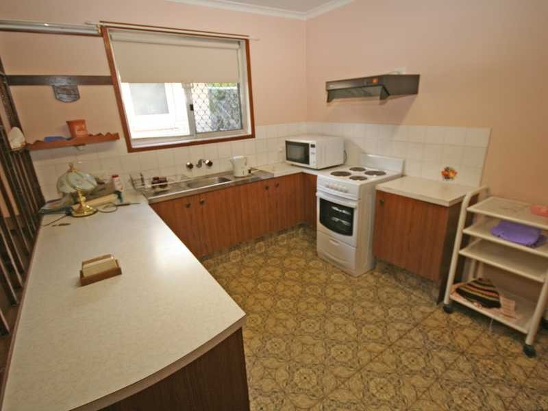 4 Cypress Terrace, Palm Beach QLD 4221