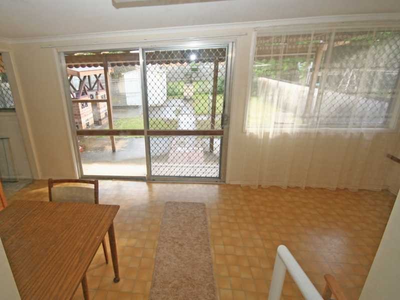 4 Cypress Terrace, Palm Beach QLD 4221