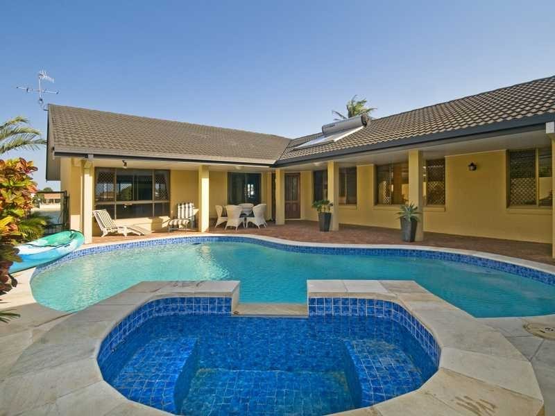 19 Diplacus Drive, Palm Beach QLD 4221