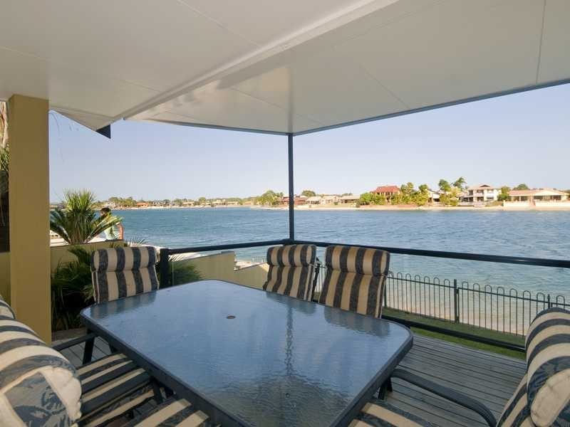 19 Diplacus Drive, Palm Beach QLD 4221