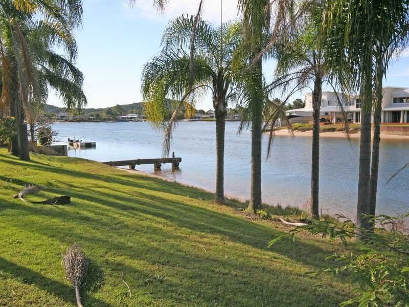 118 Mallawa Drive, Palm Beach QLD 4221