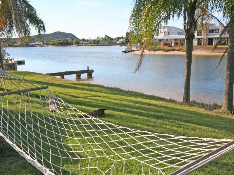 118 Mallawa Drive, Palm Beach QLD 4221