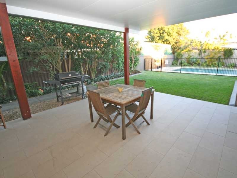 253 Mallawa Drive, Palm Beach QLD 4221