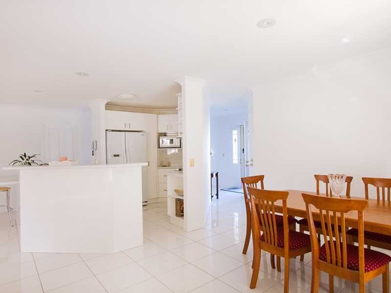 29 Ottelia Drive, Elanora QLD 4221