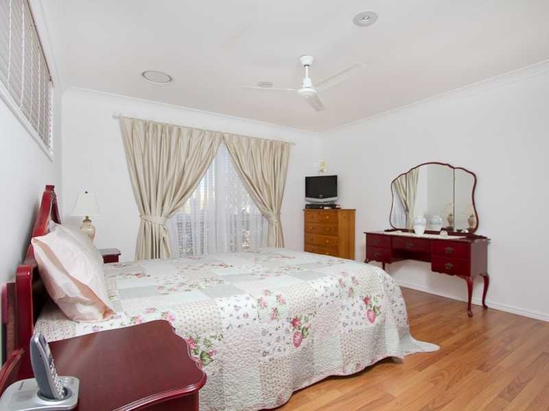 29 Ottelia Drive, Elanora QLD 4221