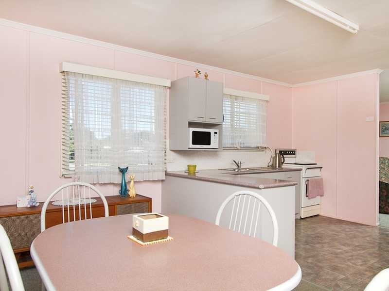 16 Hawaii Avenue, Palm Beach QLD 4221
