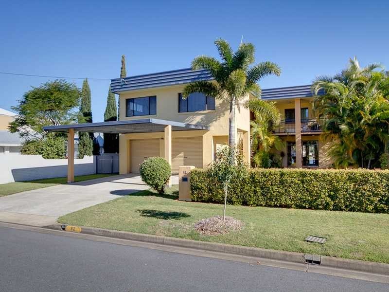 82 Parnki Parade, Palm Beach QLD 4221