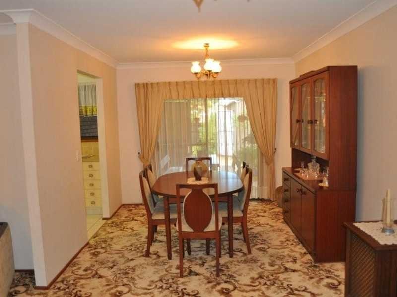 24 Currant Street, Elanora QLD 4221