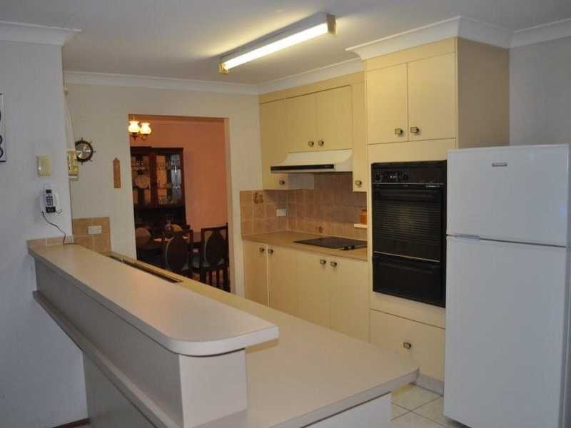 24 Currant Street, Elanora QLD 4221