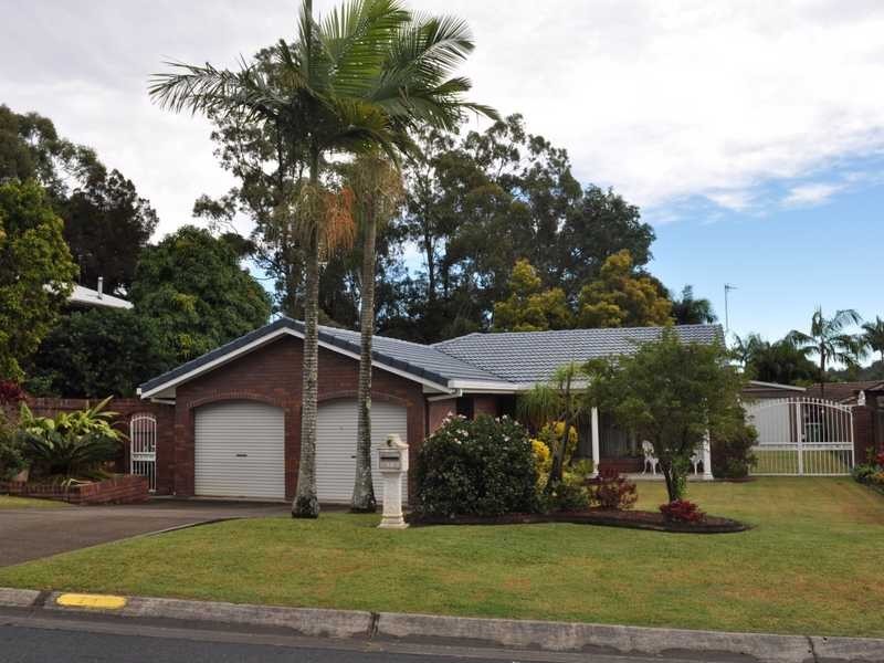 24 Currant Street, Elanora QLD 4221