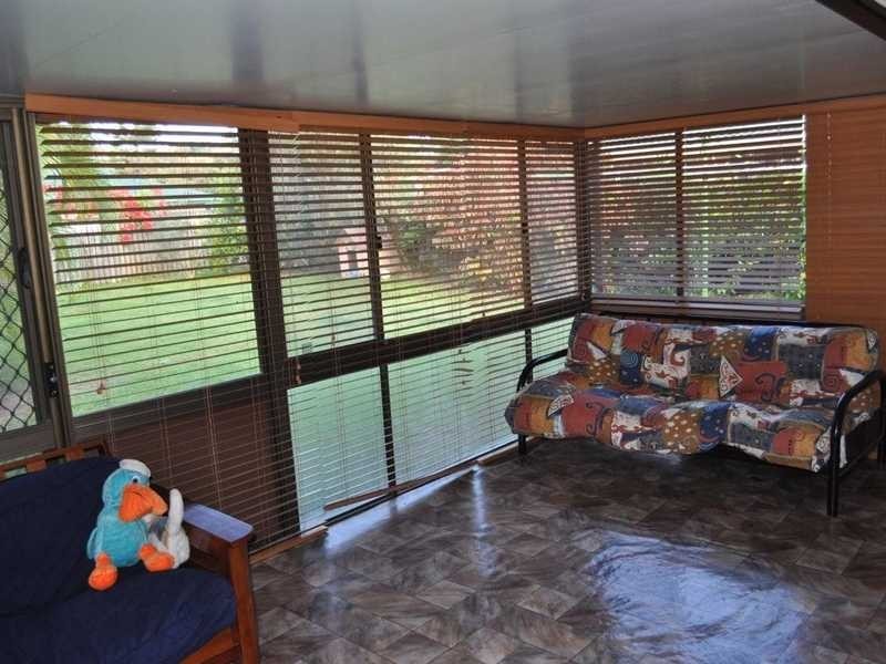 11 Walnut Street, Elanora QLD 4221