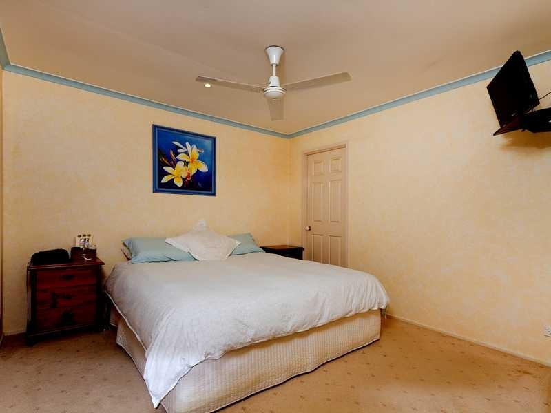 6 Holst Place, Currumbin Waters QLD 4223