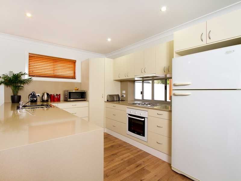 21 Melaleuca Drive, Palm Beach QLD 4221