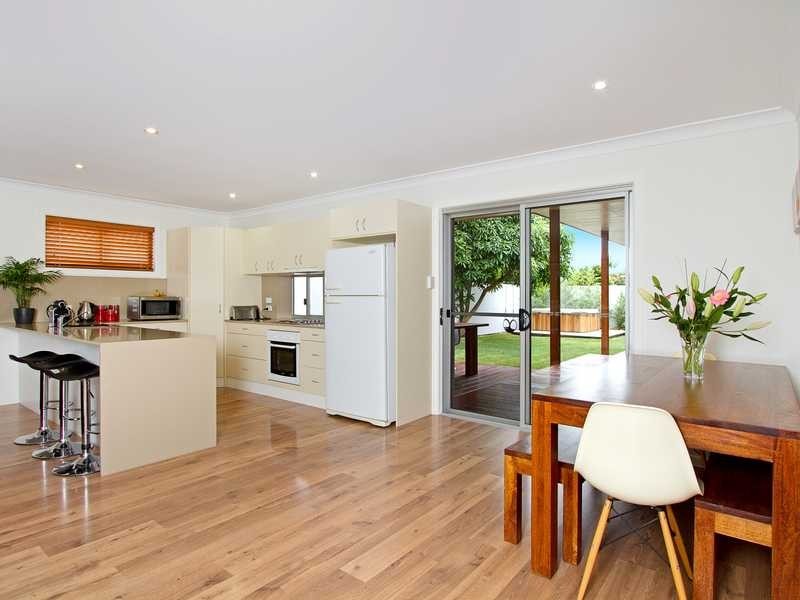 21 Melaleuca Drive, Palm Beach QLD 4221