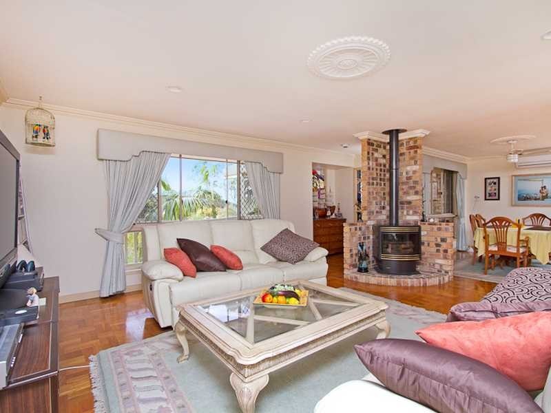 22 Esperance Close, Elanora QLD 4221