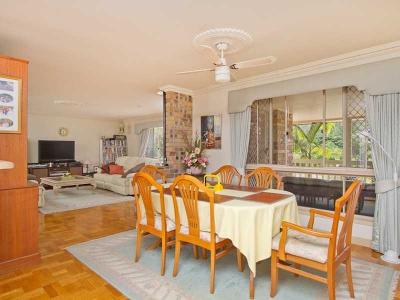 22 Esperance Close, Elanora QLD 4221