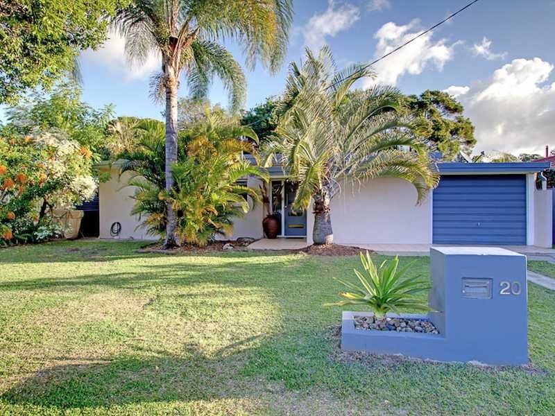 20 Flores Street, Palm Beach QLD 4221