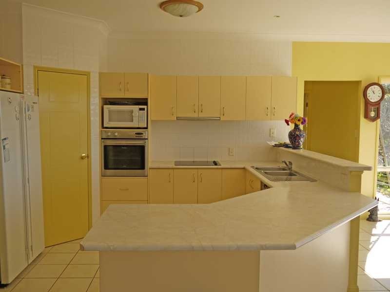 Elanora QLD 4221