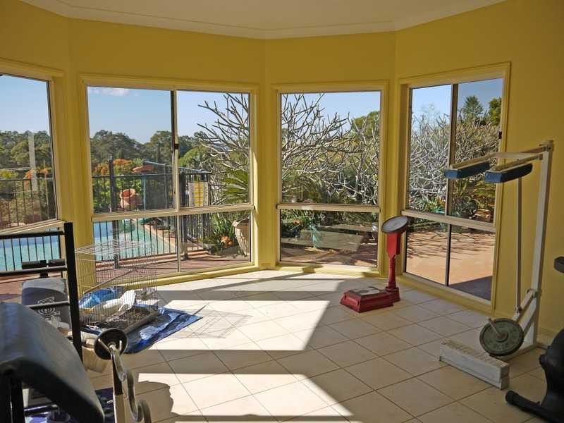 Elanora QLD 4221