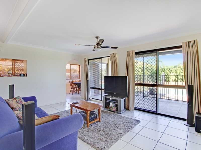 4 Ebony Place, Palm Beach QLD 4221