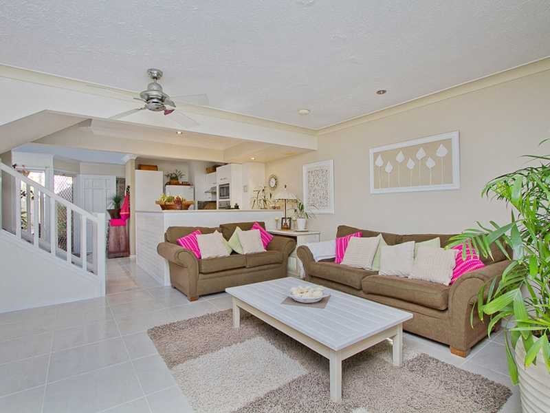 14/2 Coolgardie Street, Elanora QLD 4221