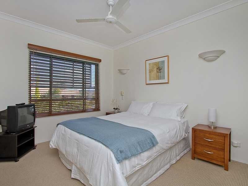 25/955 Gold Coast Highway, Palm Beach QLD 4221