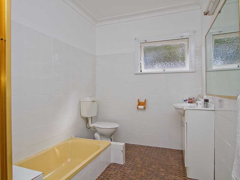 26 Molucca Avenue, Palm Beach QLD 4221