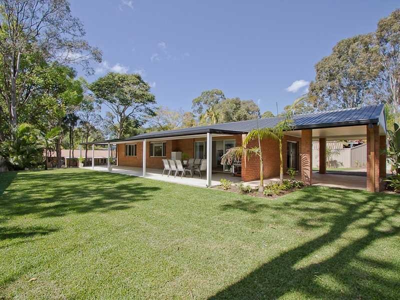 31 Darnel Street, Elanora QLD 4221