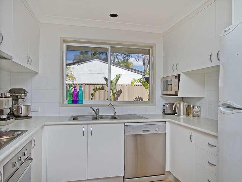 31 Darnel Street, Elanora QLD 4221