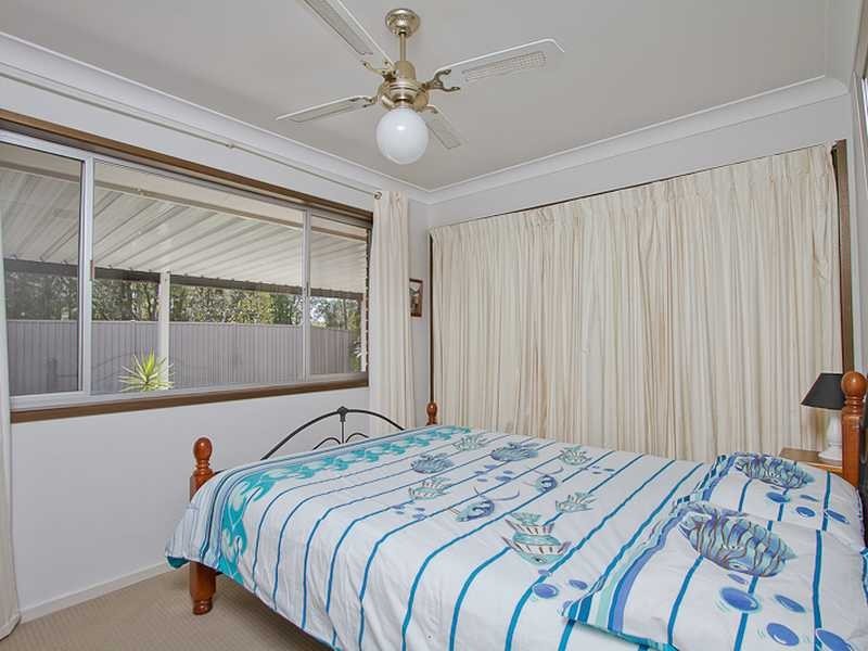 31 Darnel Street, Elanora QLD 4221