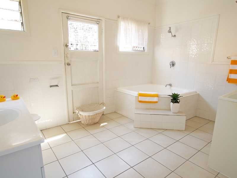 448 Coolangatta Road, Tugun QLD 4224