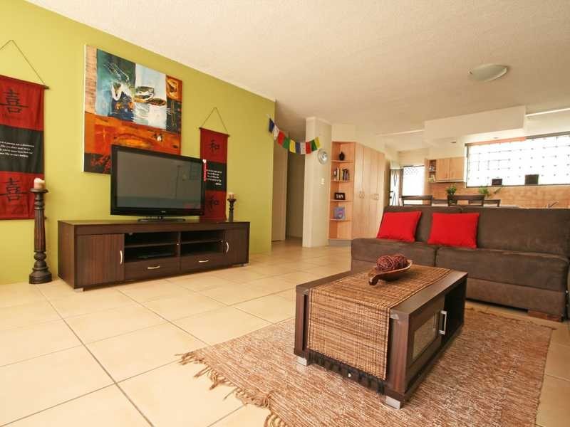 2/34 Hayle Street, Burleigh Heads QLD 4220