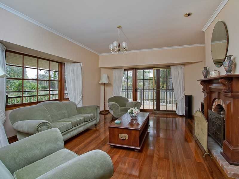 42 Simpsons Road, Currumbin Waters QLD 4223