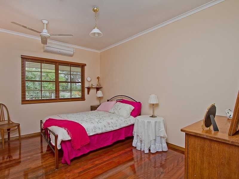 42 Simpsons Road, Currumbin Waters QLD 4223