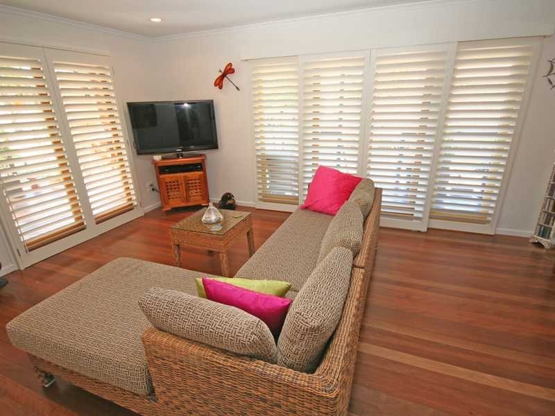 9 Hooper Drive, Currumbin QLD 4223